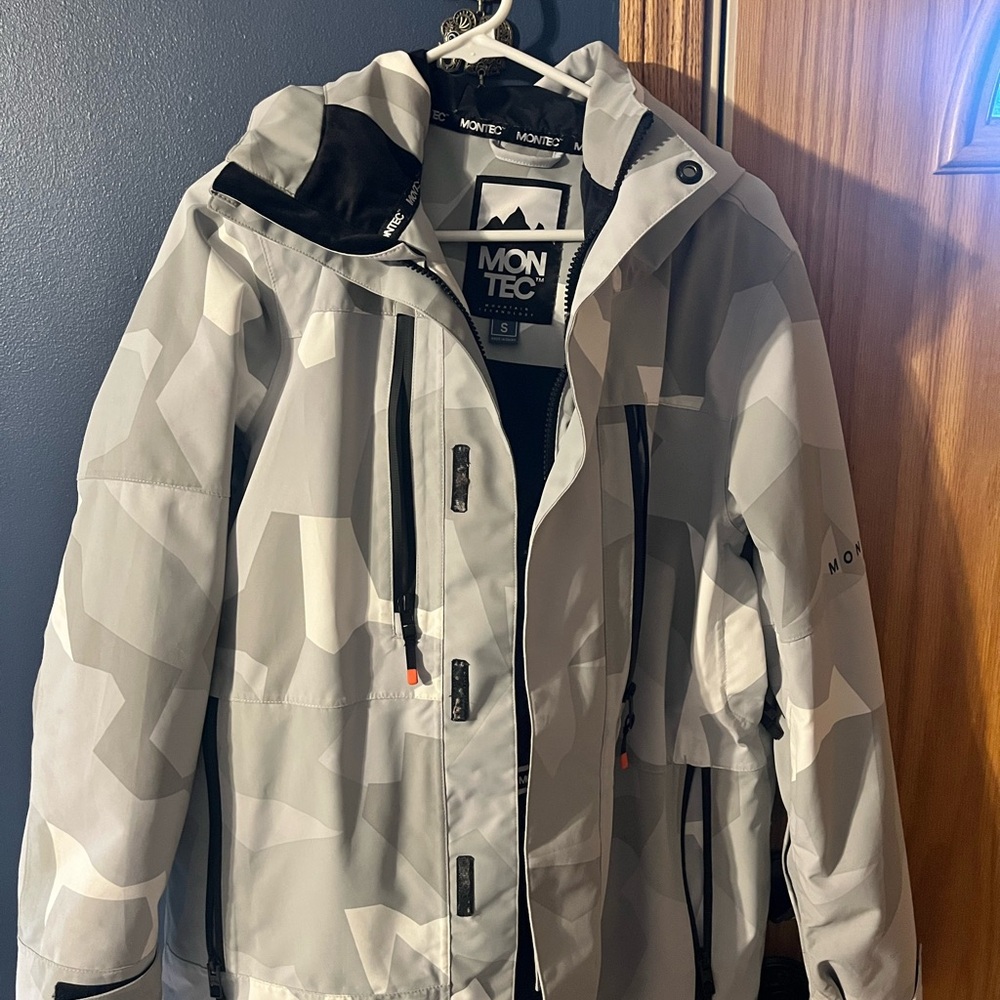 Montec Gray Camouflage Jacket